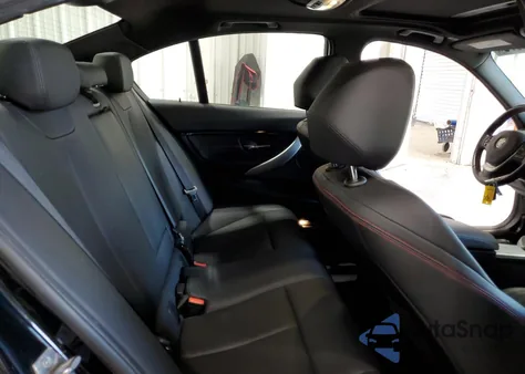 2016 BMW 328 Xi Sulev z USA, uszkodzony, nr VIN WBA8E3G52GNU01664